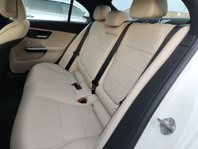 Used 2023 Mercedes-Benz C 300 4MATIC Sedan image 18