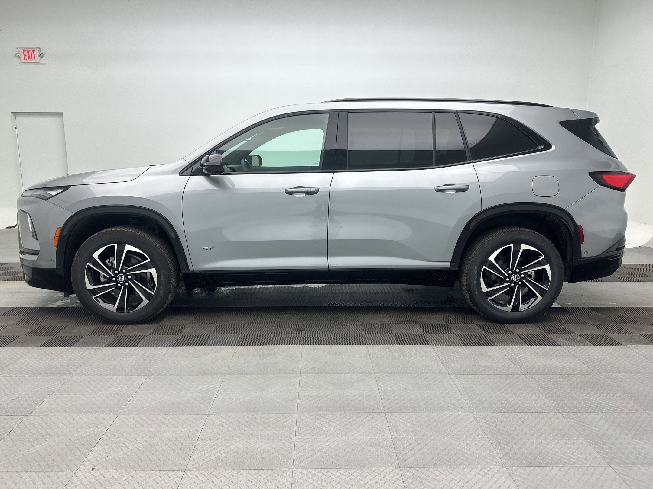 Used 2025 Buick Enclave Sport Touring AWD/4WD video 2