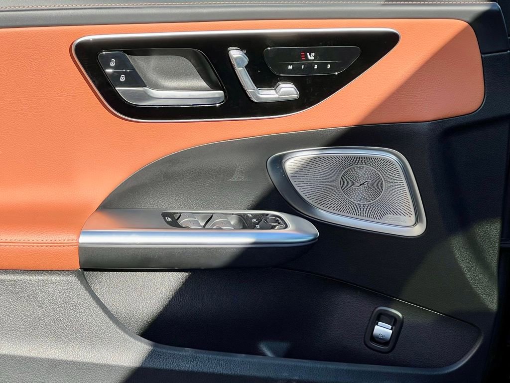 Certified 2023 Mercedes-Benz C 300 4MATIC Sedan image 32