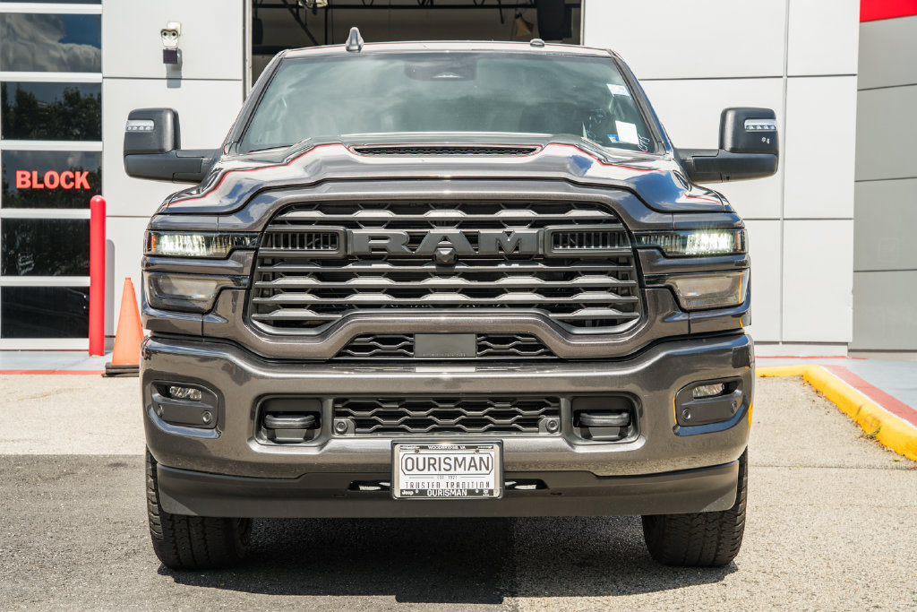 New 2027 RAM 2500 Tradesman AWD/4WD image 2