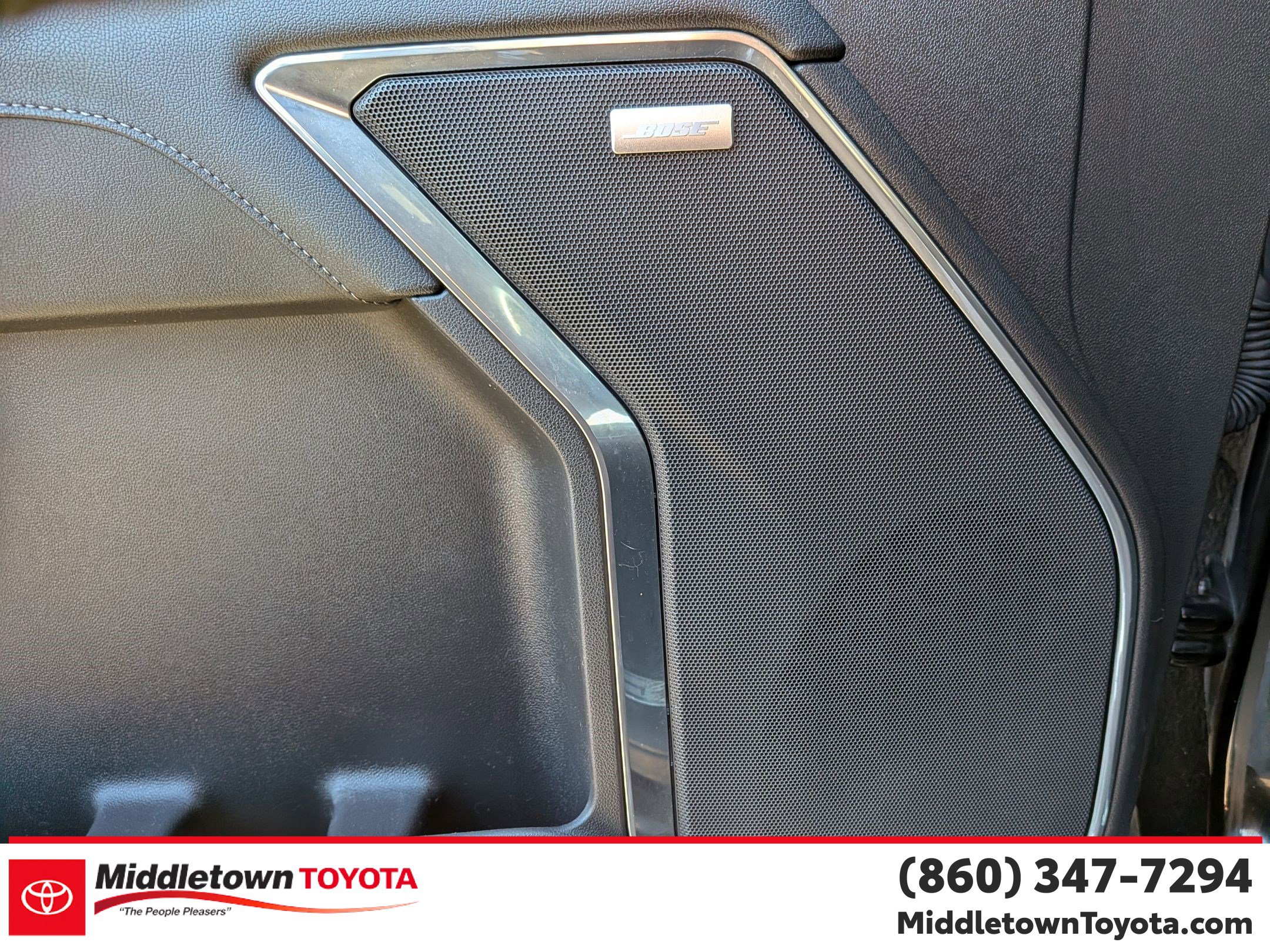 Used 2024 Chevrolet Silverado 1500 LT Trail Boss w/ Convenience Package II AWD/4WD image 13