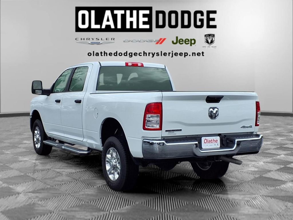 Used 2024 RAM 2500 Big Horn w/ Bed Utility Group image 3