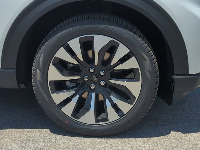 New 2026 Ford Explorer Platinum AWD/4WD image 10