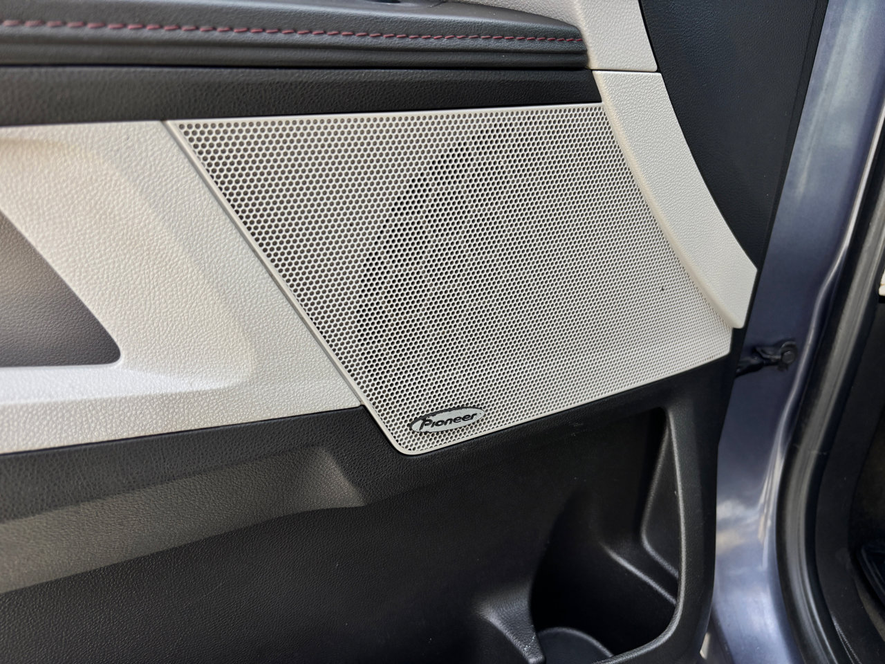 Used 2013 GMC Terrain SLT image 21