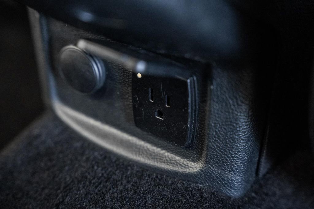 Used 2017 Ford Fusion Titanium image 32