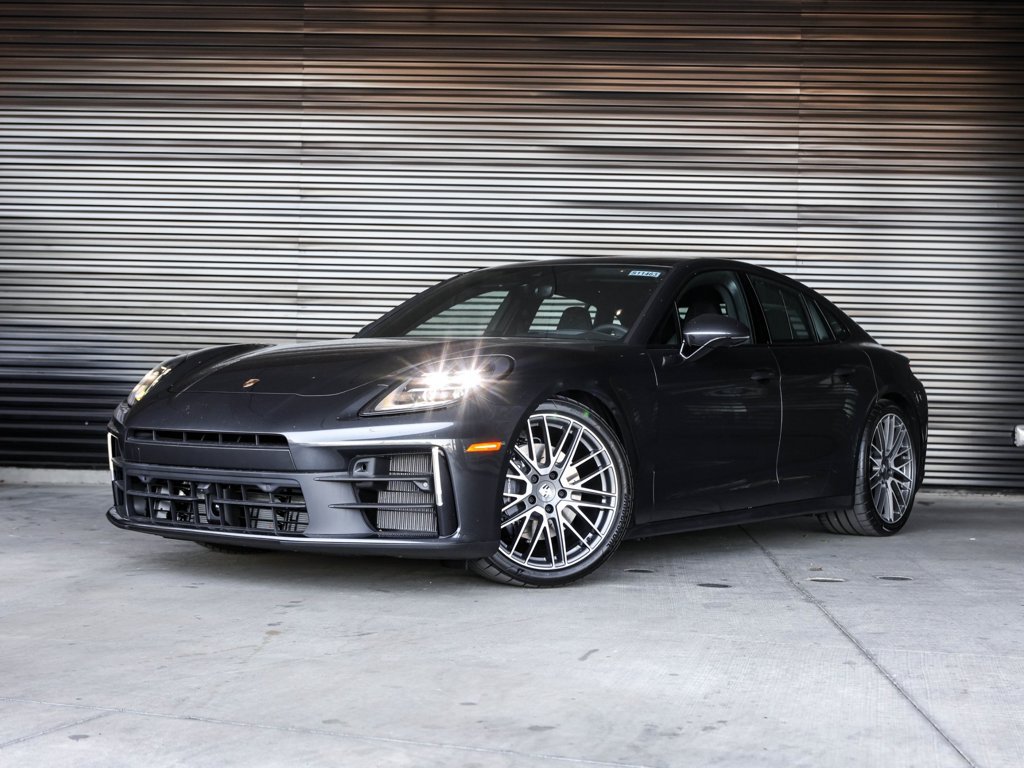 New 2026 Porsche Panamera