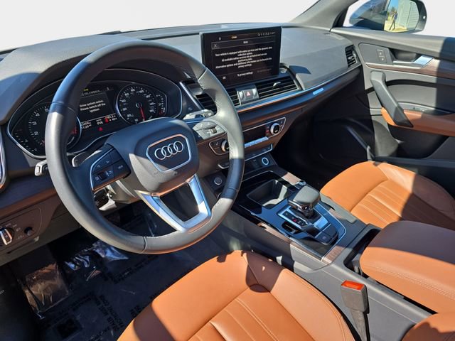 Used 2023 Audi Q5 2.0T Premium w/ Convenience Package image 19