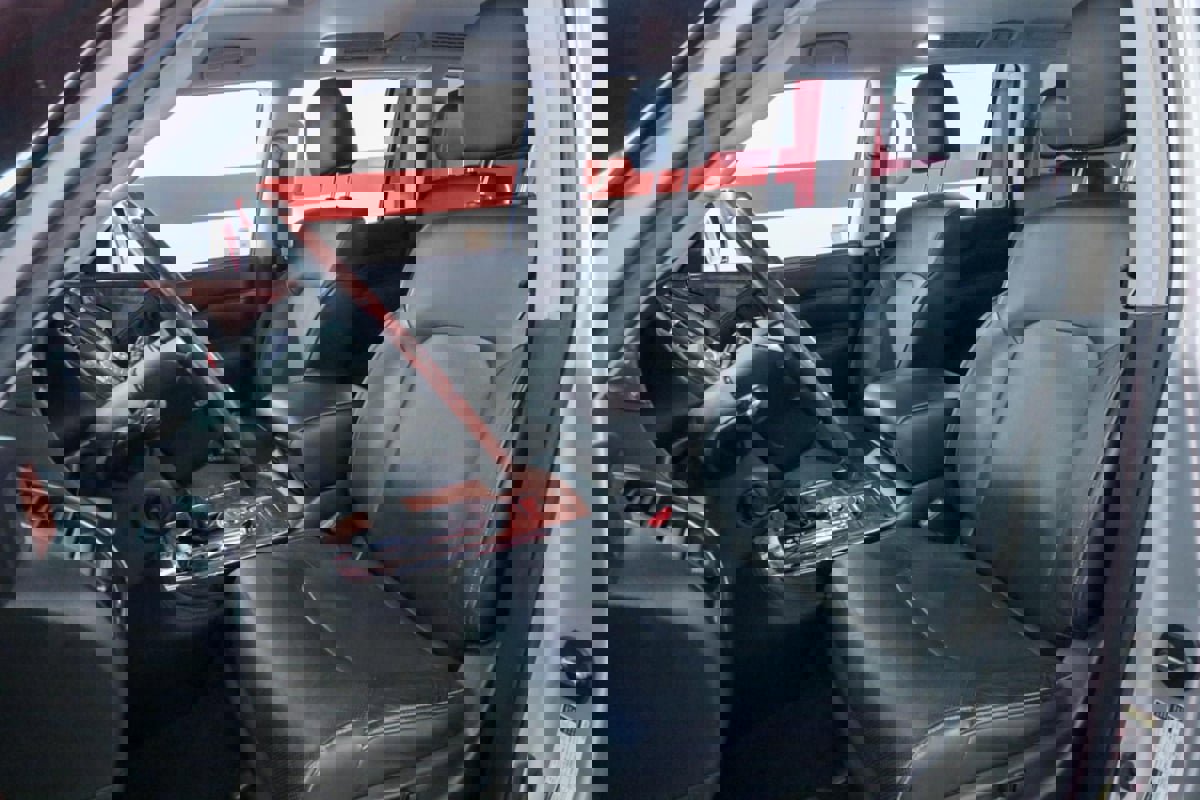 Used 2019 INFINITI QX80 Luxe w/ Proassist Package image 11