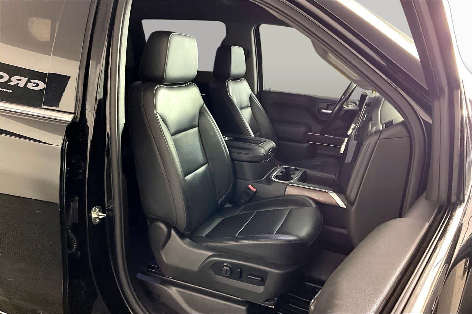 Used 2020 GMC Sierra 1500 SLT RWD image 9