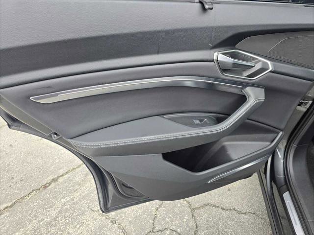 Used 2024 Audi Q8 e-tron Prestige w/ Prestige Package image 22