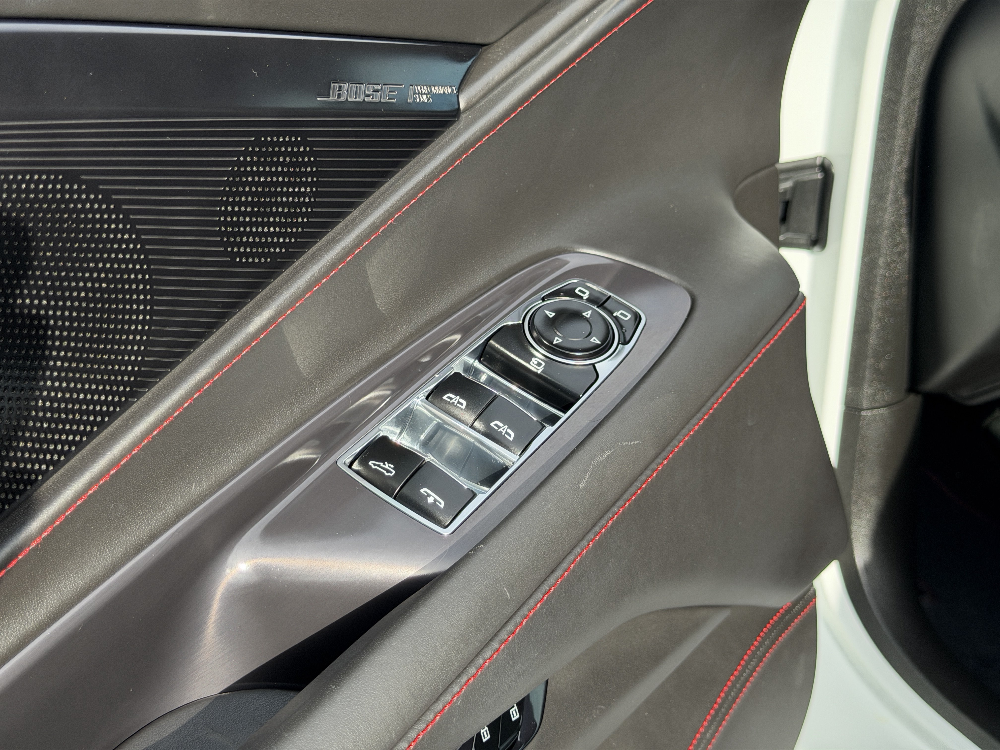 Certified 2024 Chevrolet Corvette Stingray Premium Conv RWD image 27