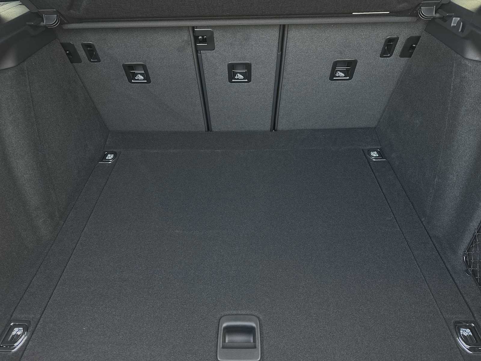 Used 2024 Porsche Macan S image 16