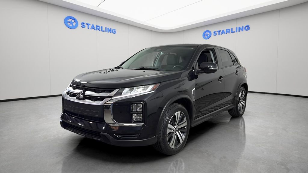 Used 2021 Mitsubishi Outlander Sport SE image 3