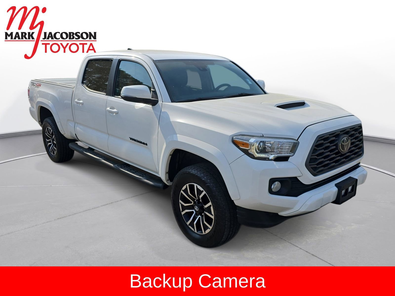 Used 2021 Toyota Tacoma TRD Sport w/ Technology Package image 4