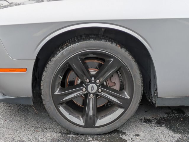 Used 2018 Dodge Challenger R/T RWD image 14