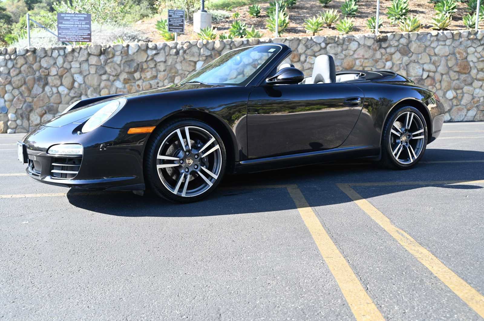 Used 2012 Porsche 911 Carrera Black Edition RWD image 3