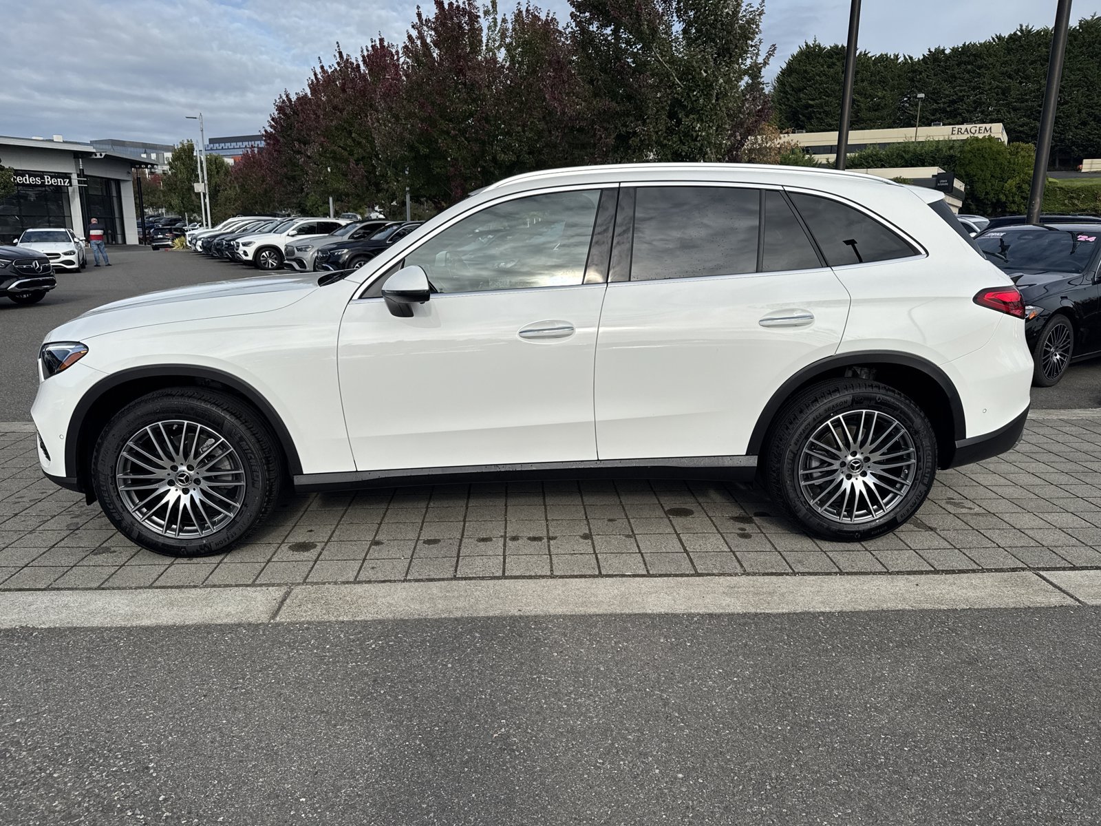 Certified 2026 Mercedes-Benz GLC 300 4MATIC image 9