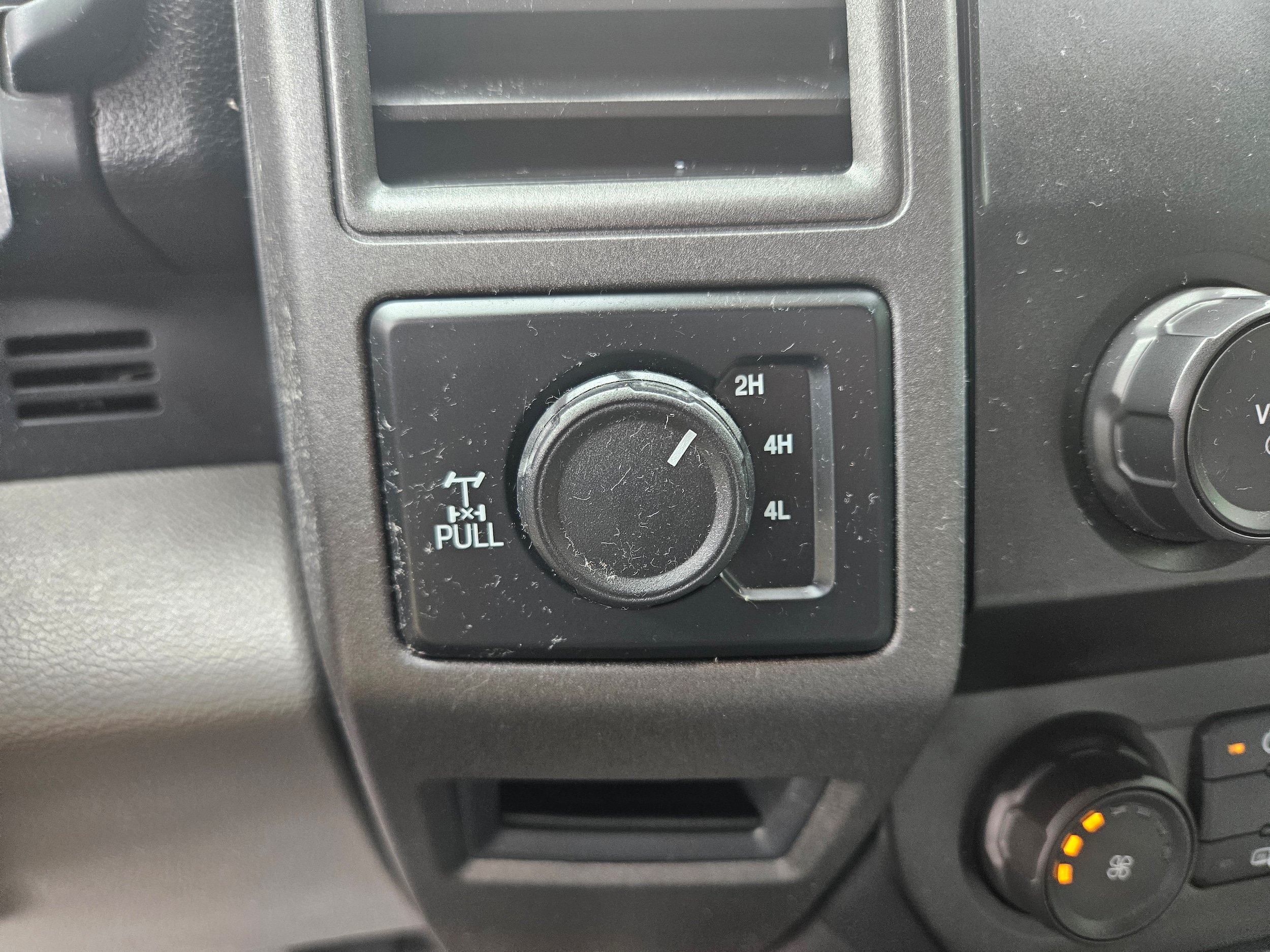 Used 2022 Ford F250 XL w/ STX Appearance Package AWD/4WD image 13