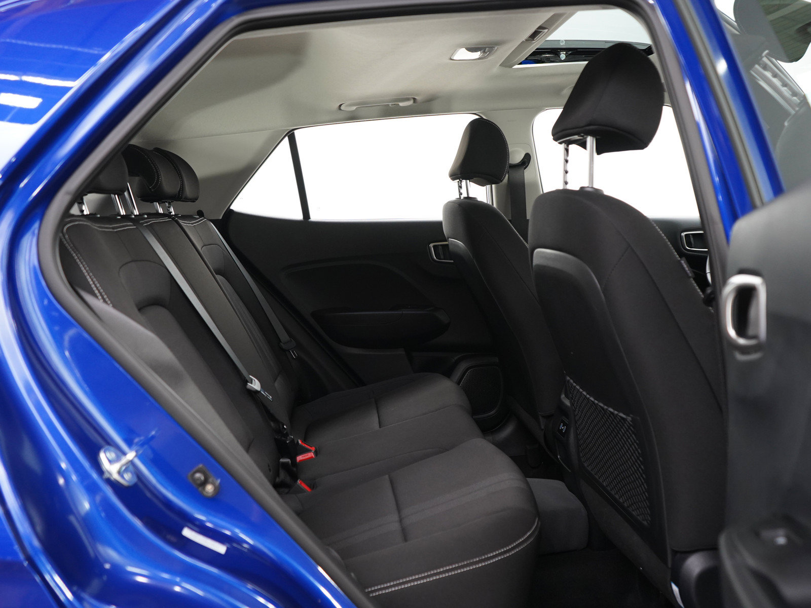 Certified 2025 Hyundai Venue SEL FWD image 12