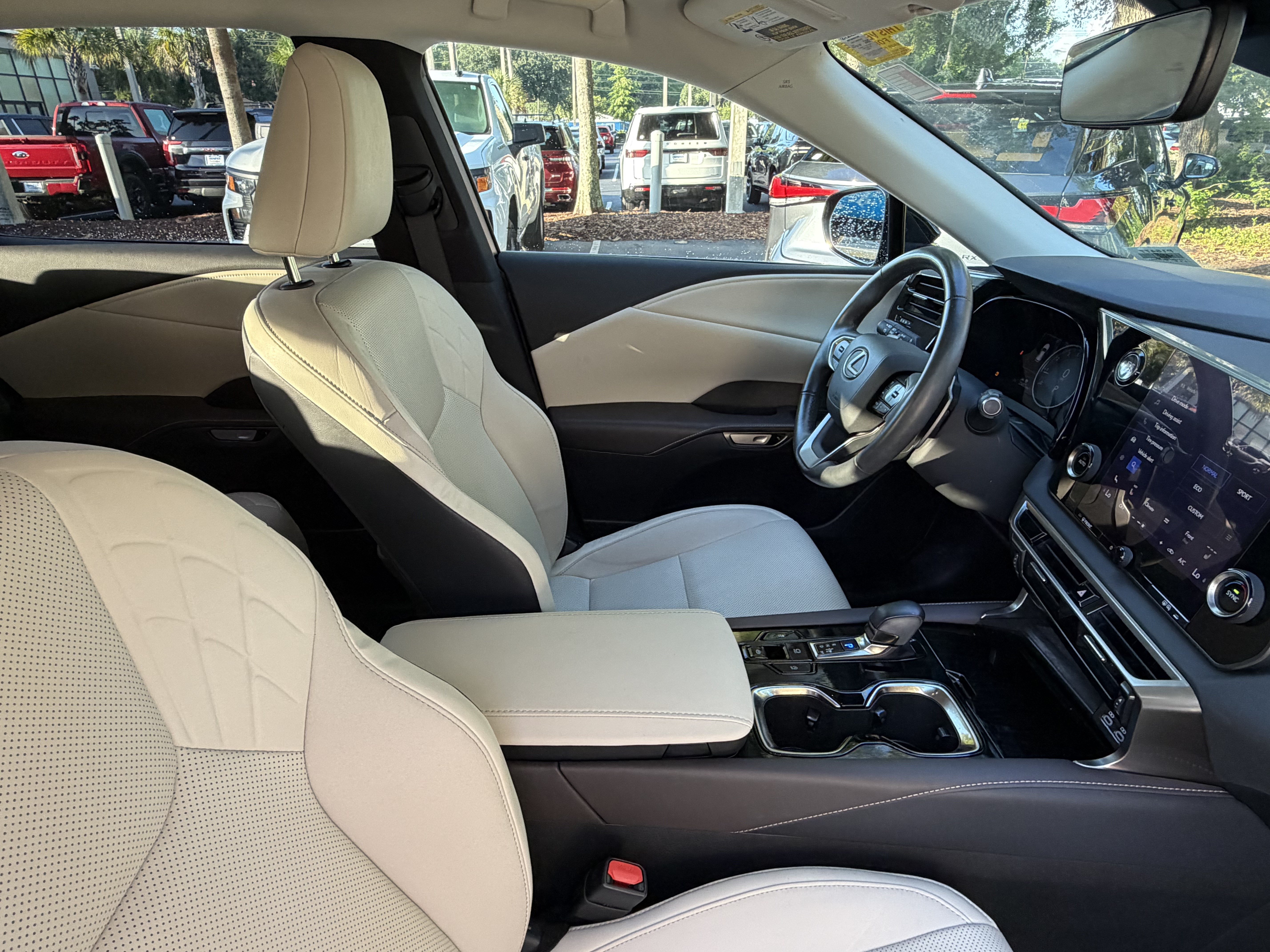 Used 2023 Lexus RX 350 FWD image 44