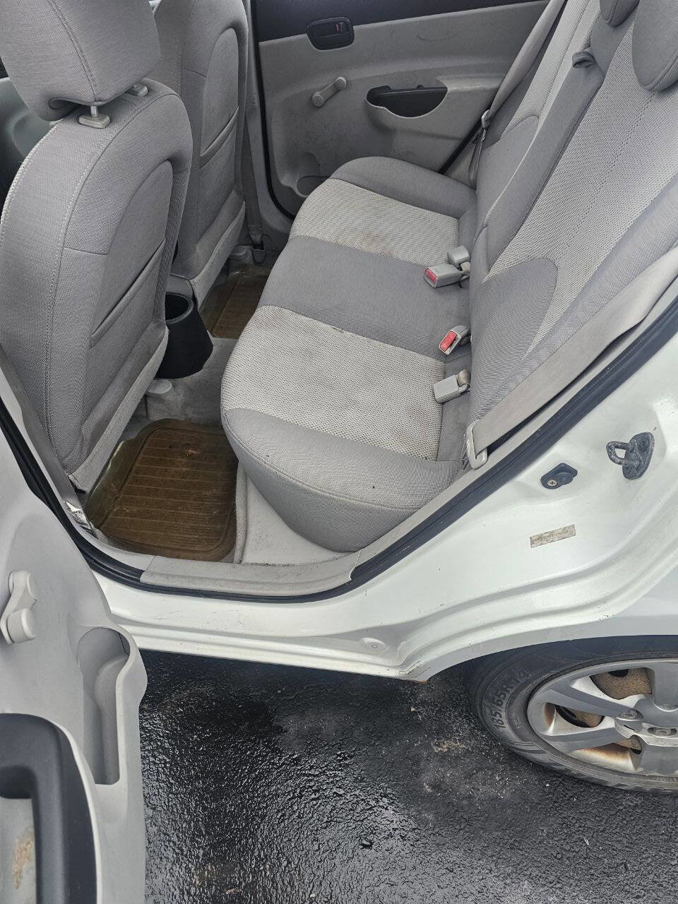 Used 2007 Hyundai Accent GLS image 14