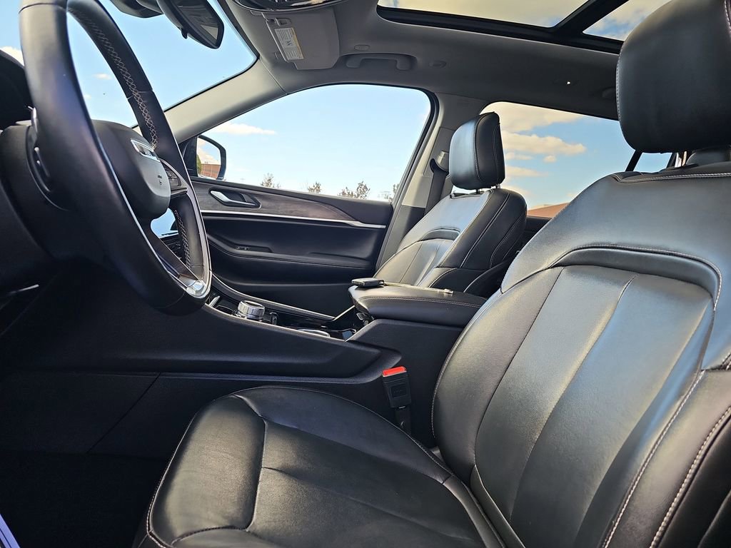 Used 2021 Jeep Grand Cherokee L Limited image 37