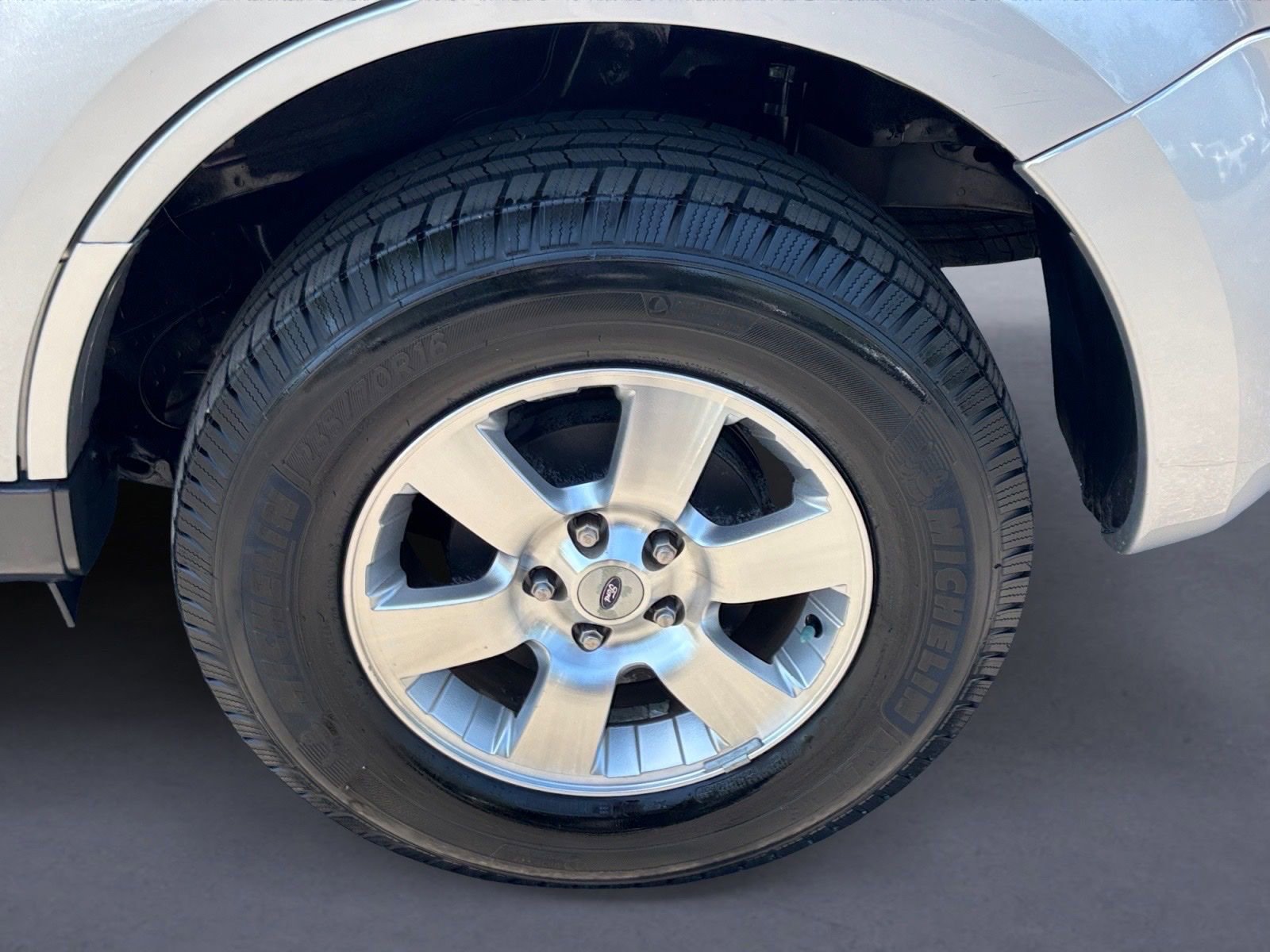 Used 2011 Ford Escape Limited FWD image 14