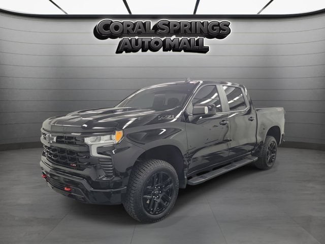 Used 2024 Chevrolet Silverado 1500 LT Trail Boss w/ Convenience Package II AWD/4WD image 3