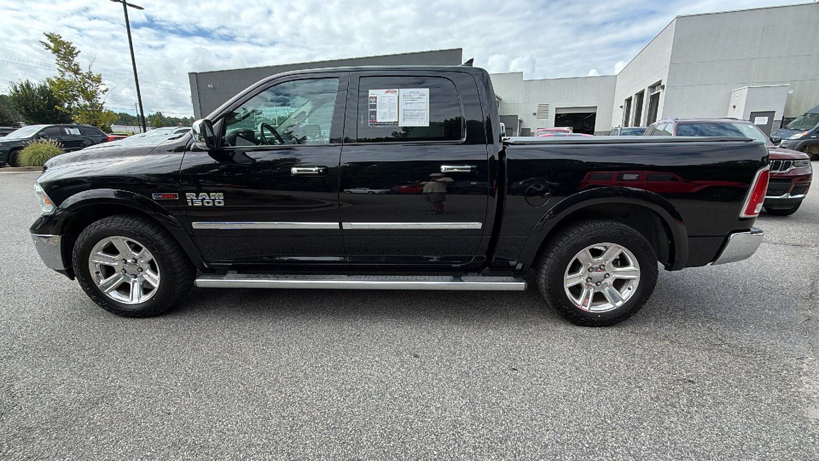 Used 2015 RAM 1500 Limited AWD/4WD image 11