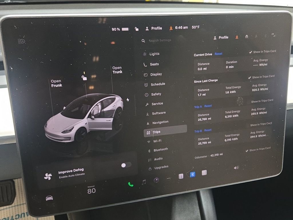 Used 2023 Tesla Model 3 Standard Range image 2
