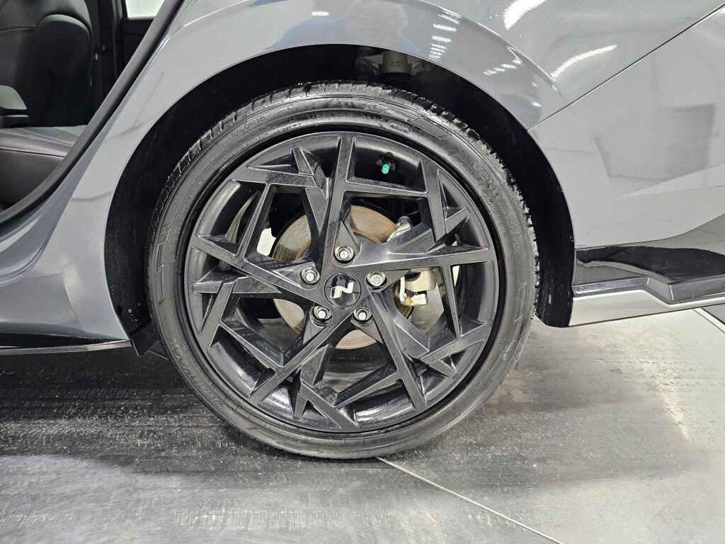Used 2025 Hyundai Elantra N Line FWD image 11