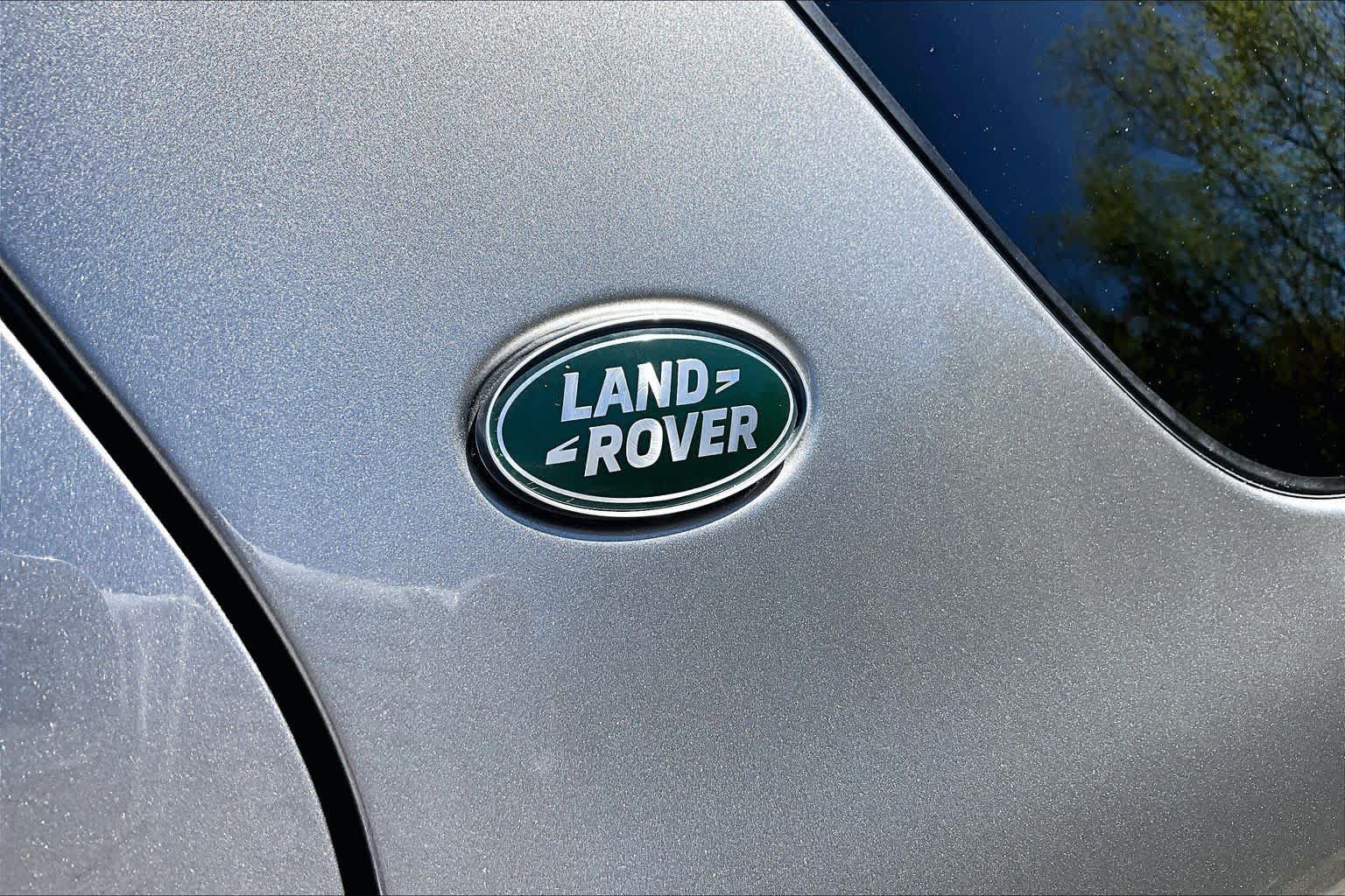 Used 2024 Land Rover Discovery Sport Dynamic SE AWD/4WD image 33