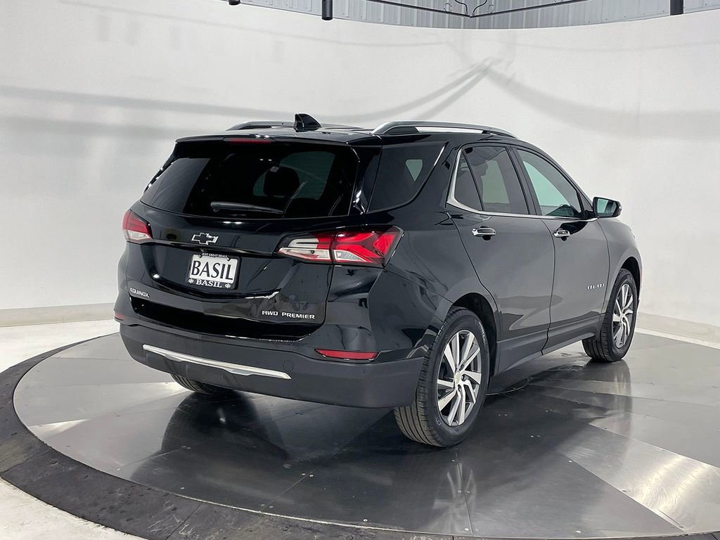 Used 2023 Chevrolet Equinox Premier AWD/4WD image 11