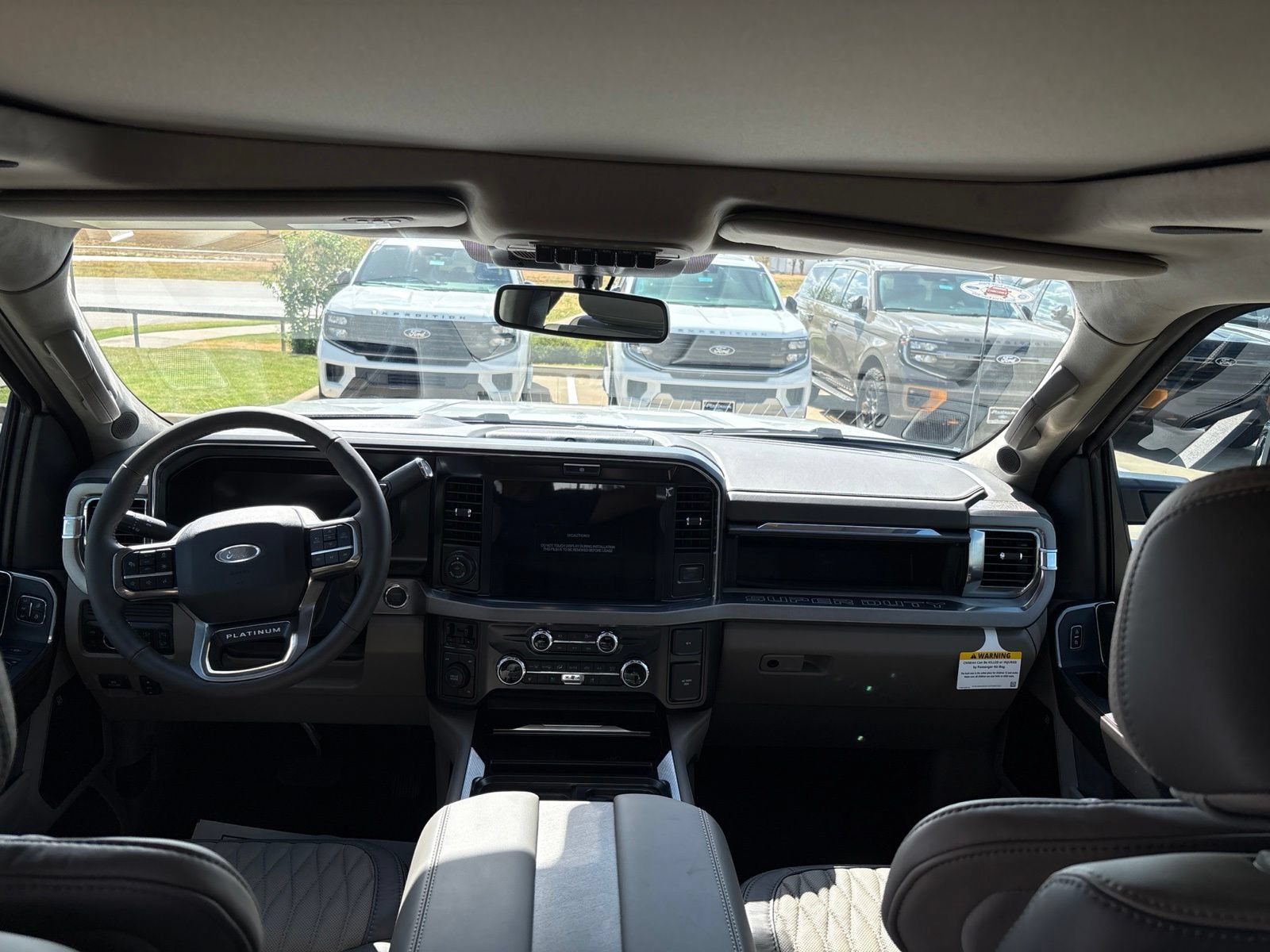 New 2026 Ford F450 Platinum w/ Platinum Plus Package AWD/4WD image 14