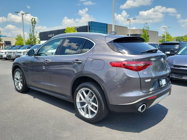Used 2018 Alfa Romeo Stelvio AWD image 6