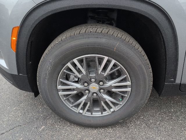 New 2026 Chevrolet Traverse LT w/ Driver Confidence Package image 3