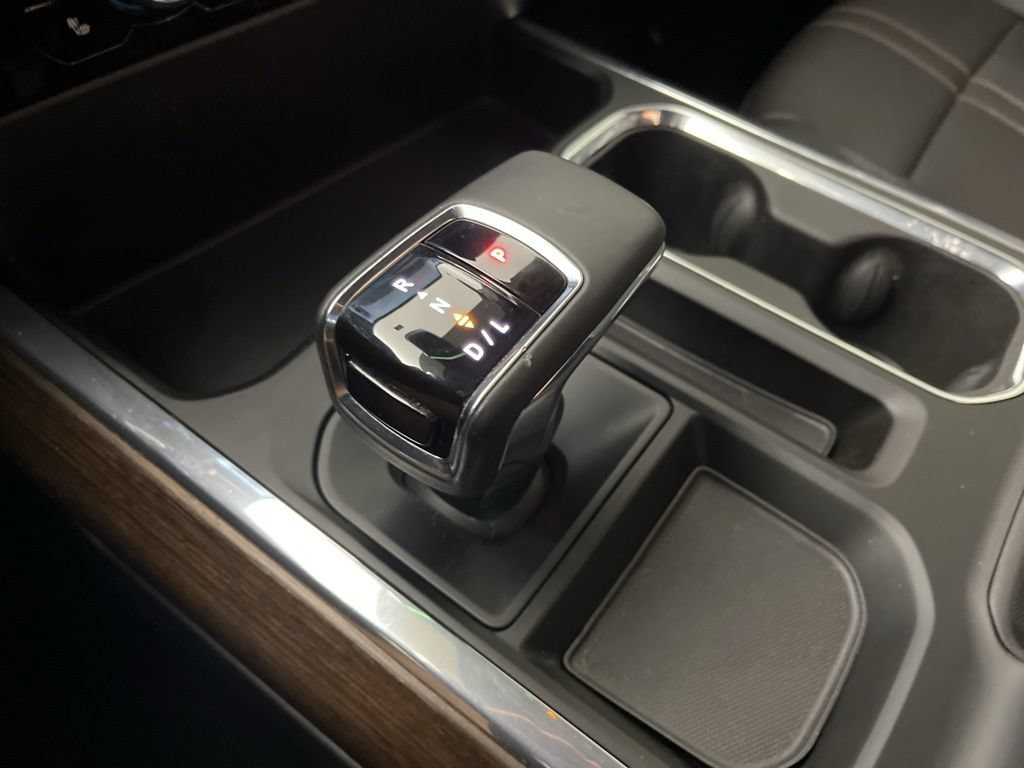 Certified 2023 Chevrolet Silverado 1500 High Country w/ Technology Package AWD/4WD image 32