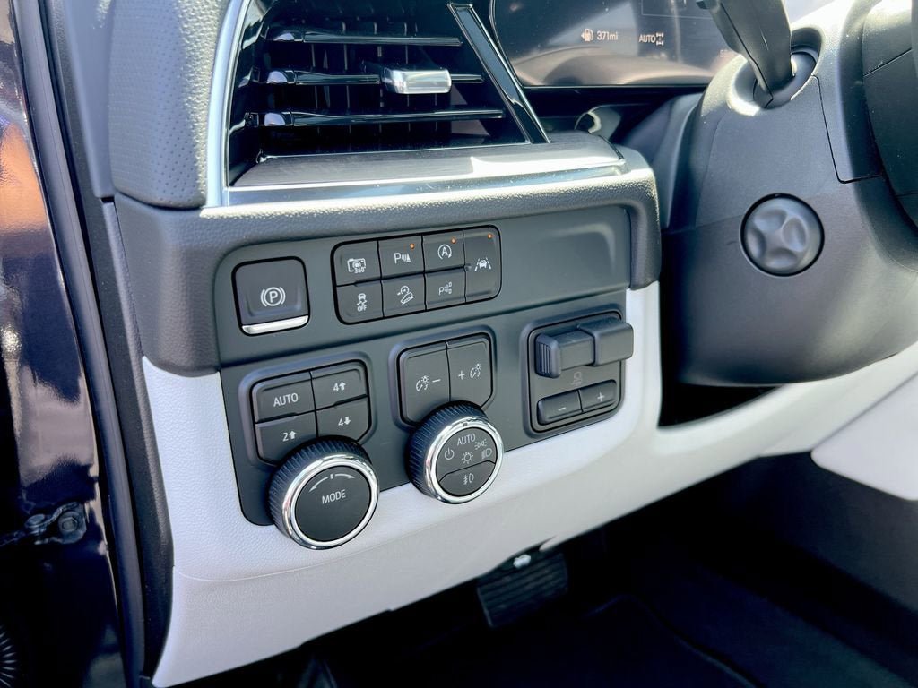New 2026 Chevrolet Tahoe Premier AWD/4WD image 16