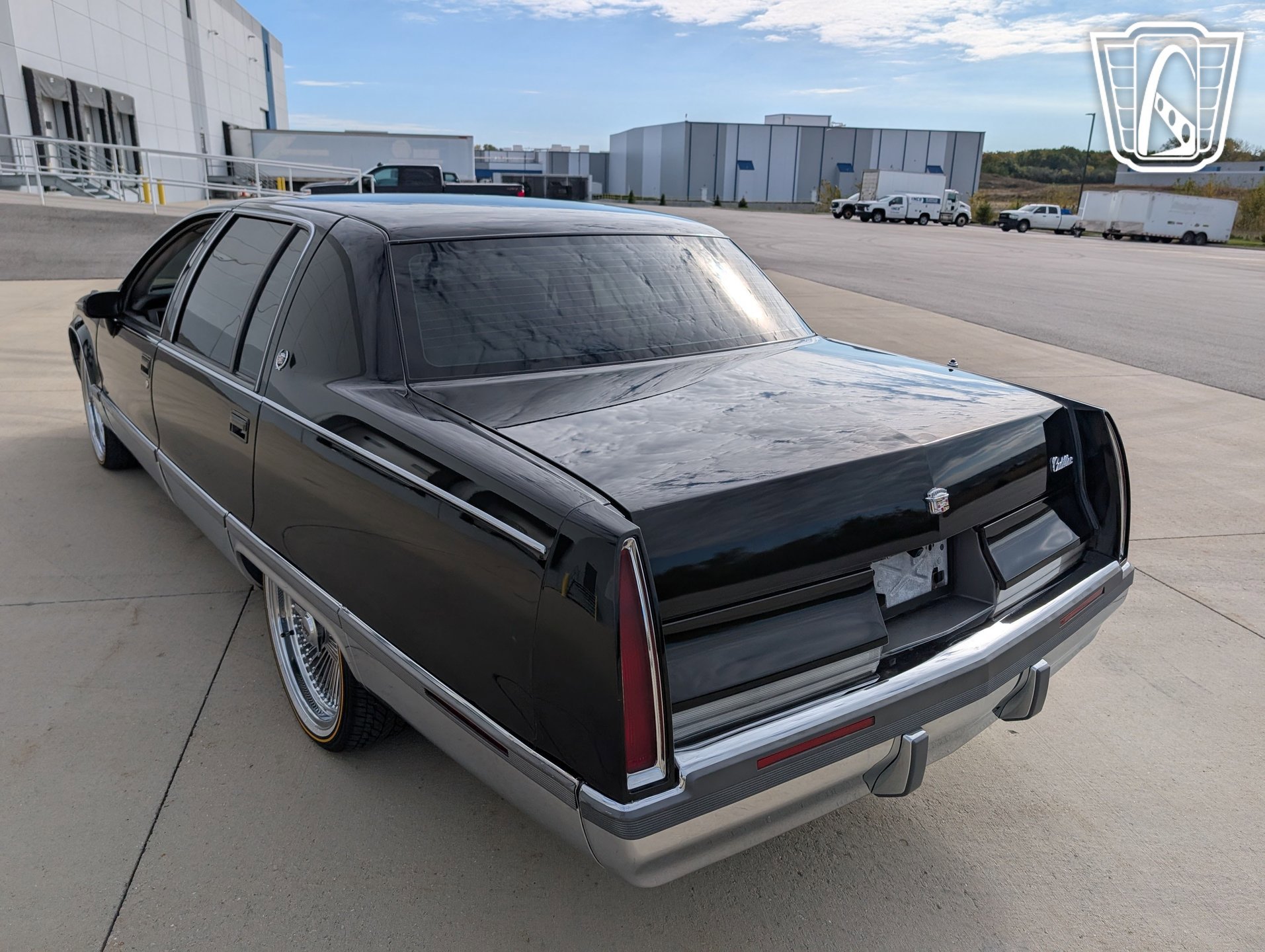 Used 1994 Cadillac Fleetwood Brougham image 8