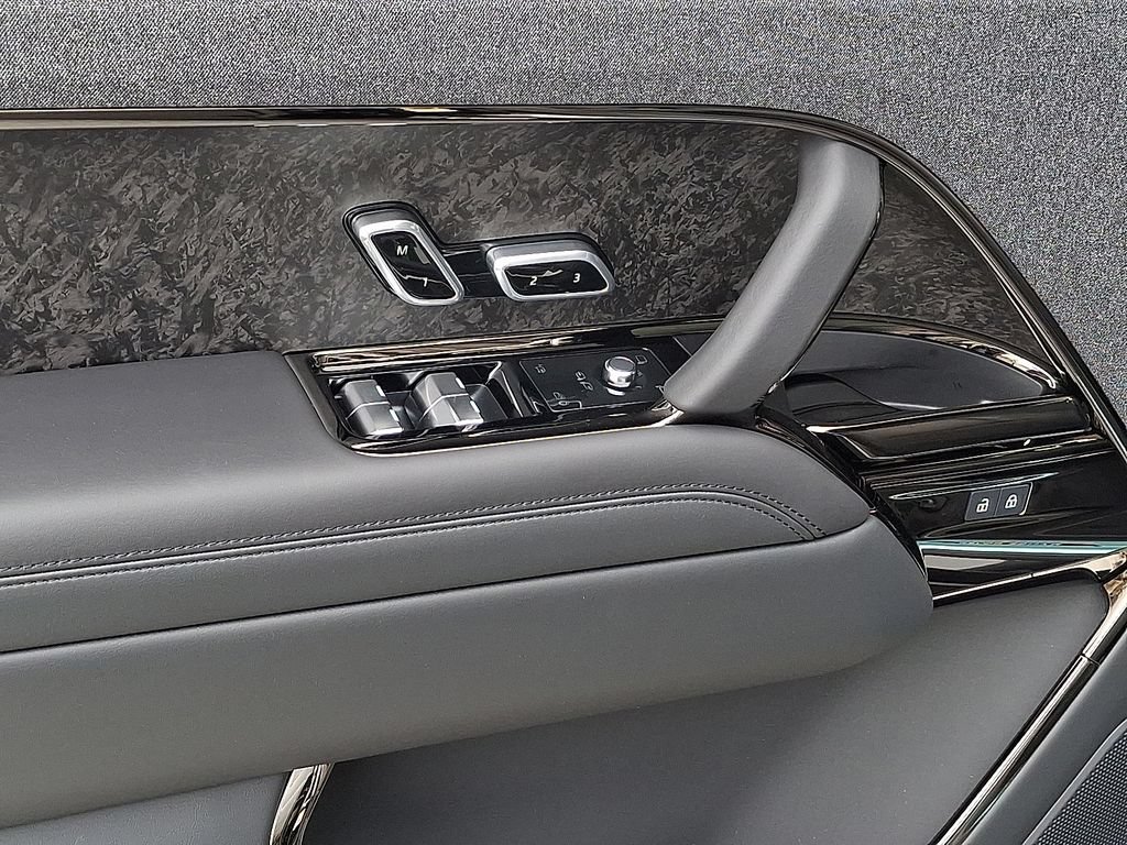 New 2026 Land Rover Range Rover Sport Dynamic SE AWD/4WD image 8