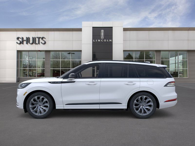 New 2026 Lincoln Aviator AWD image 4