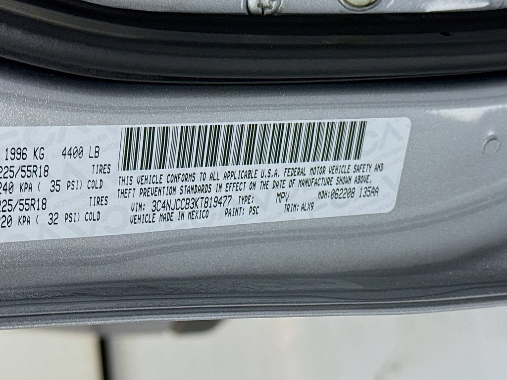 Used 2019 Jeep Compass Limited FWD image 35