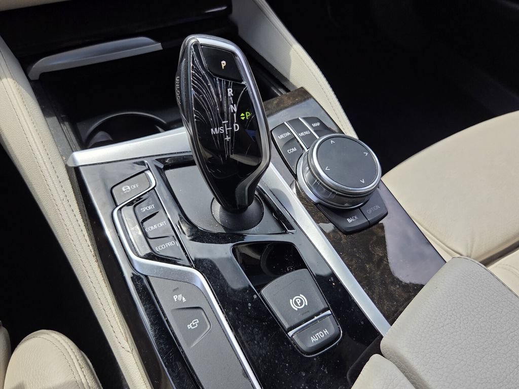 Used 2017 BMW 530i RWD image 22
