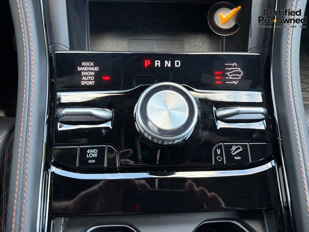 Certified 2023 Jeep Grand Cherokee Summit AWD/4WD image 90