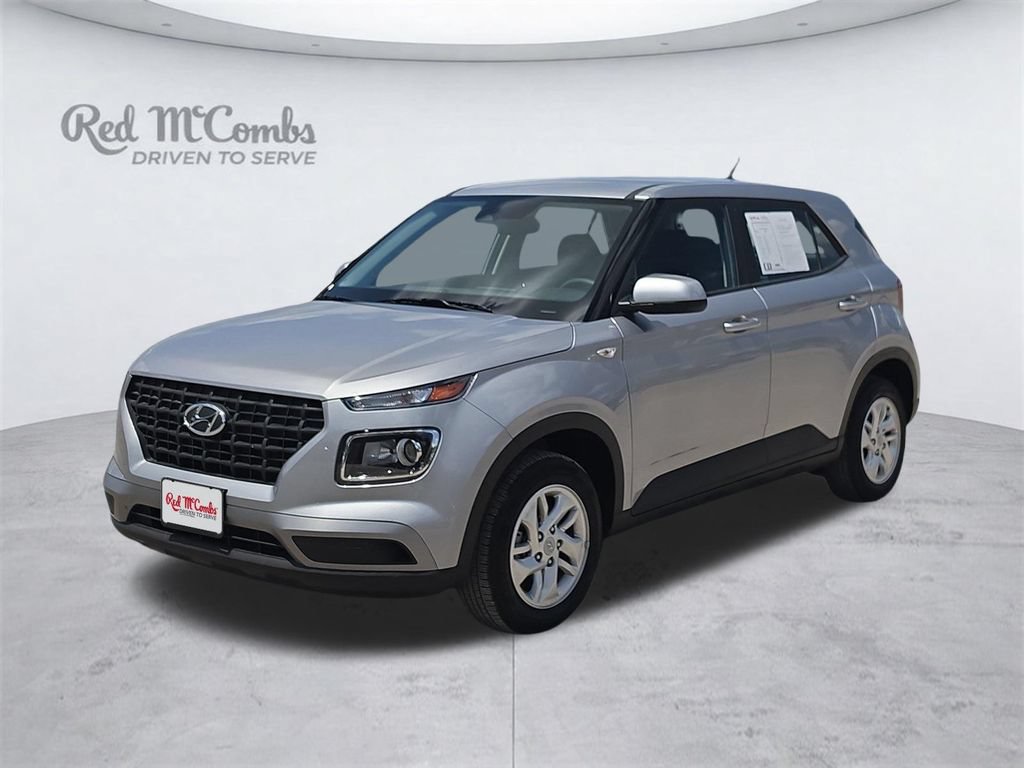 Certified 2025 Hyundai Venue SE FWD 360° Tour