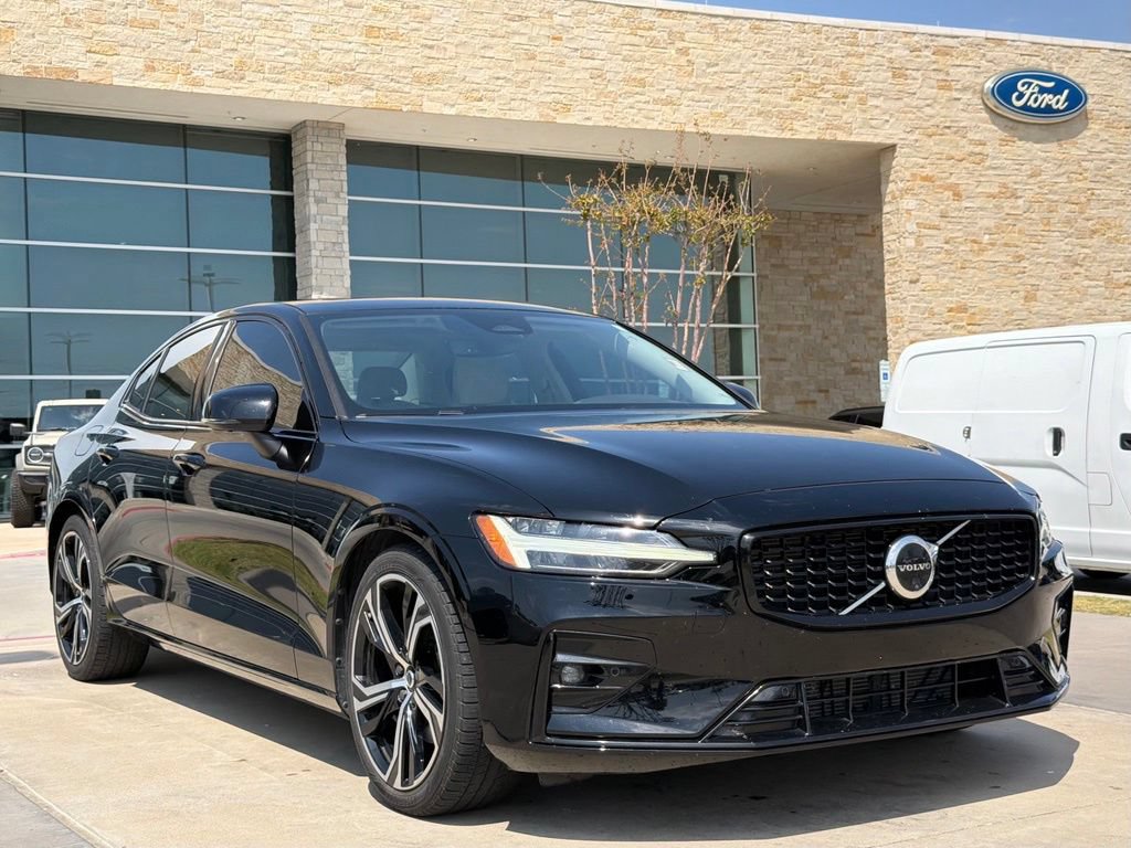 Used 2023 Volvo S60 B5 Plus AWD/4WD image 17