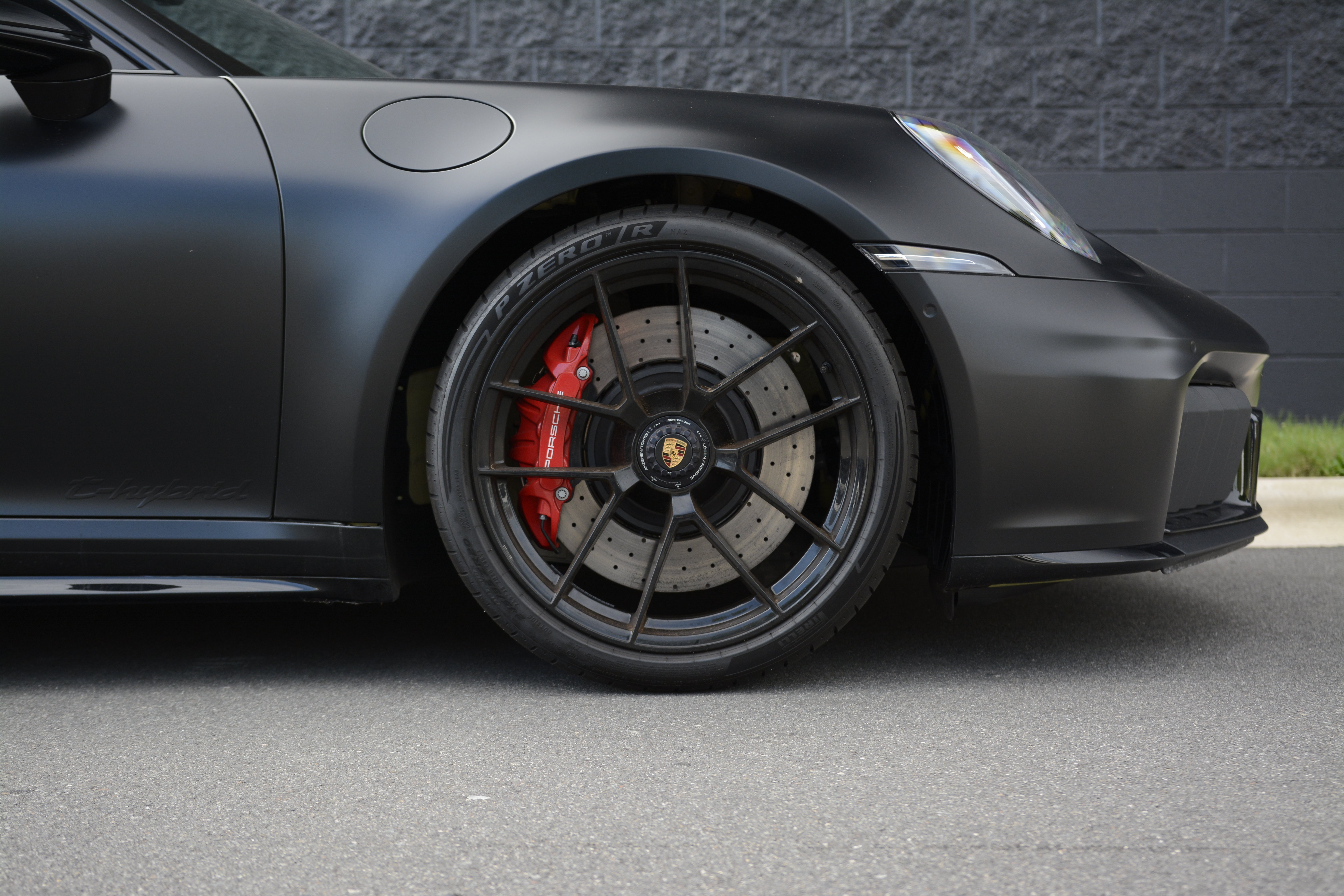 Certified 2025 Porsche 911 Carrera GTS RWD image 36