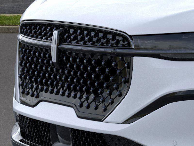 New 2024 Lincoln Nautilus Reserve w/ Jet Appearance Package (87T) image 45