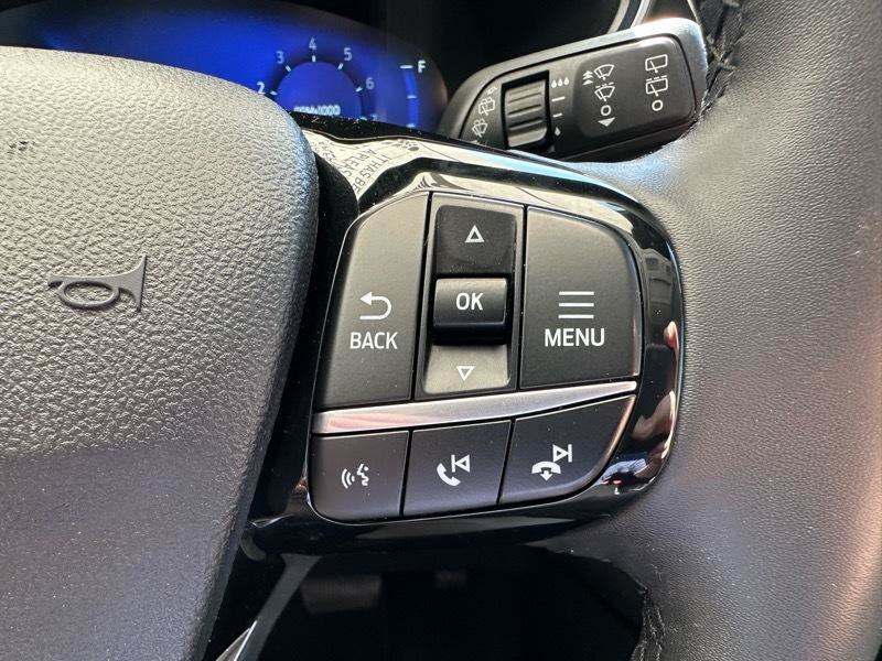 Used 2022 Ford Escape SEL w/ Technology Package FWD image 16
