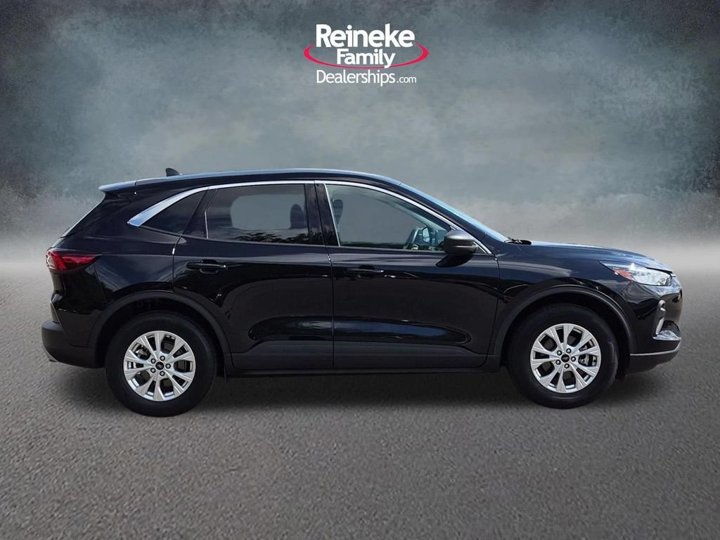 Used 2023 Ford Escape Active AWD/4WD image 4